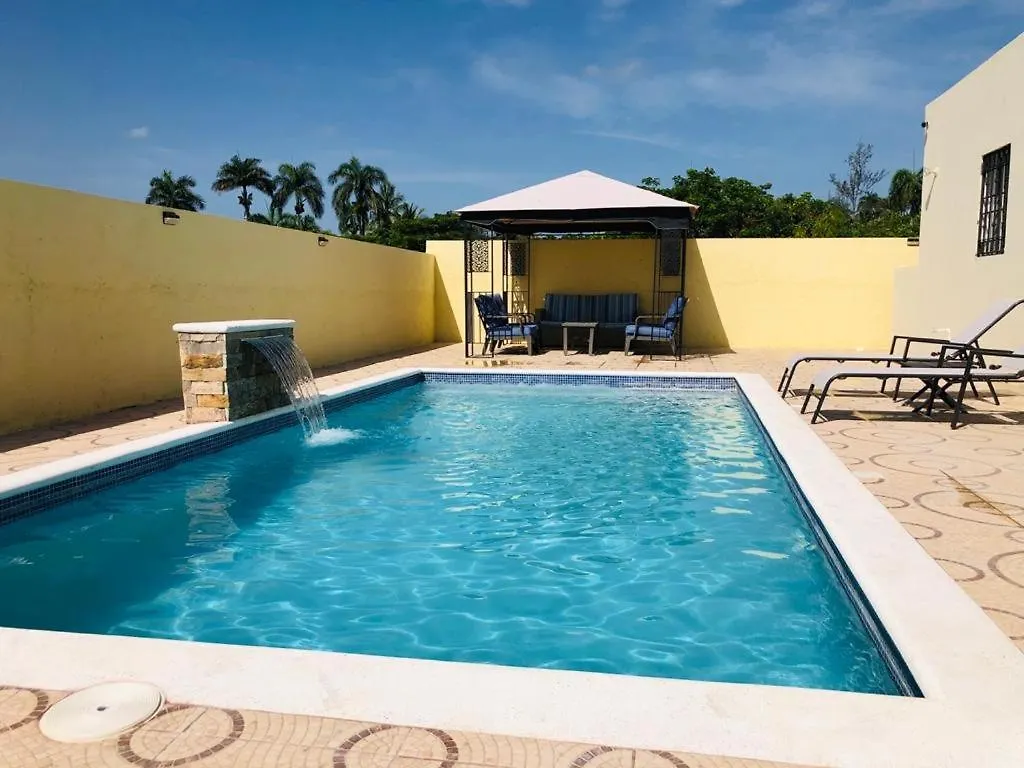 2Bedroom Mountain View Villa #2 Munoz 0*,